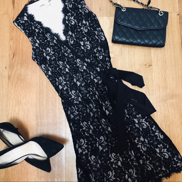Diane Von Furstenberg Dresses & Skirts - Diane von Furstenberg black lace wrap dress size 6